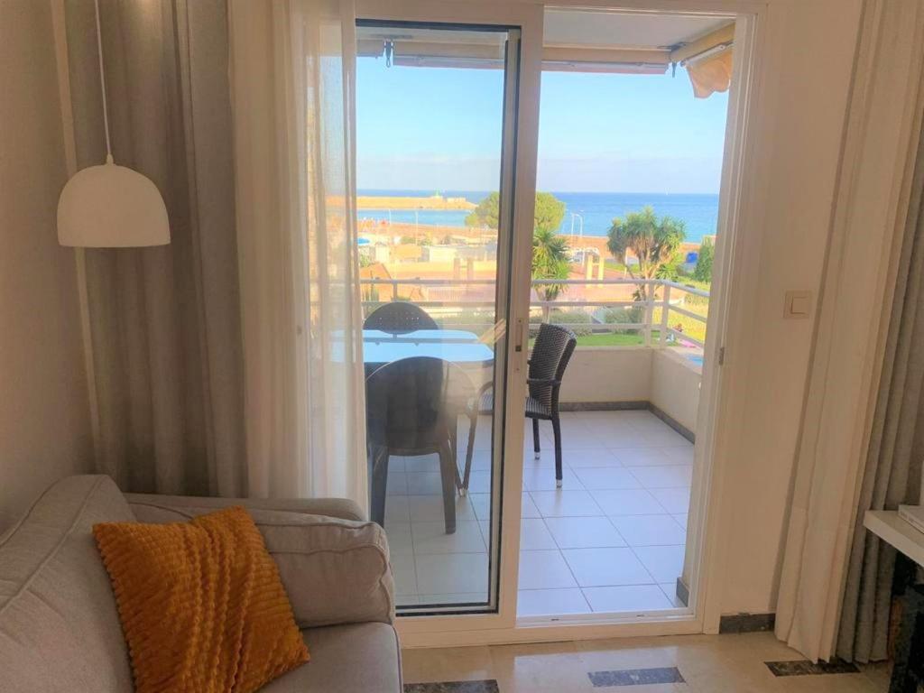 Acogedor Apartamento Frente Al Mar Con Piscina Алтеа Екстериор снимка